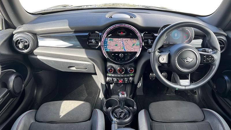 Used Mini John Cooper Works Hatch 228 HP (167 kW) 2022 Green Hatchback