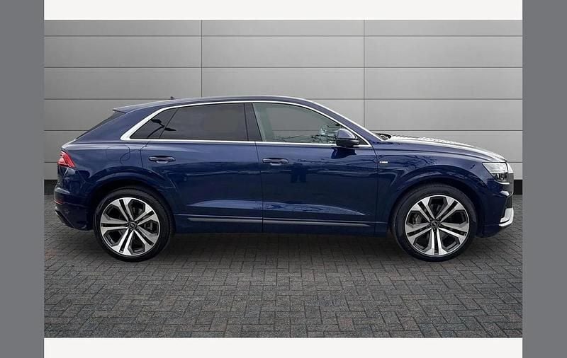 Used Audi Q8 S-Line 340 HP (250 kW) 2022 Blue SUV