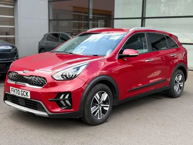 Używany Kia Niro 141 KM (103 kW) 2021 Czerwony SUV