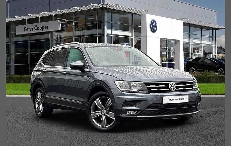 Platinum grey Used 2021 VW Tiguan Allspace Match SUV | £21,851 (Good price) - Image 1/4