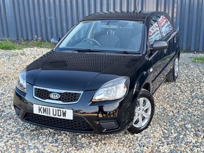 Used Kia Rio 109 HP (80 kW) 2011 Black Hatchback