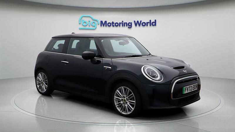 Used 2022 Mini Cooper SE Hatch Hatchback | £17,412 (Fair price) - Image 1/4