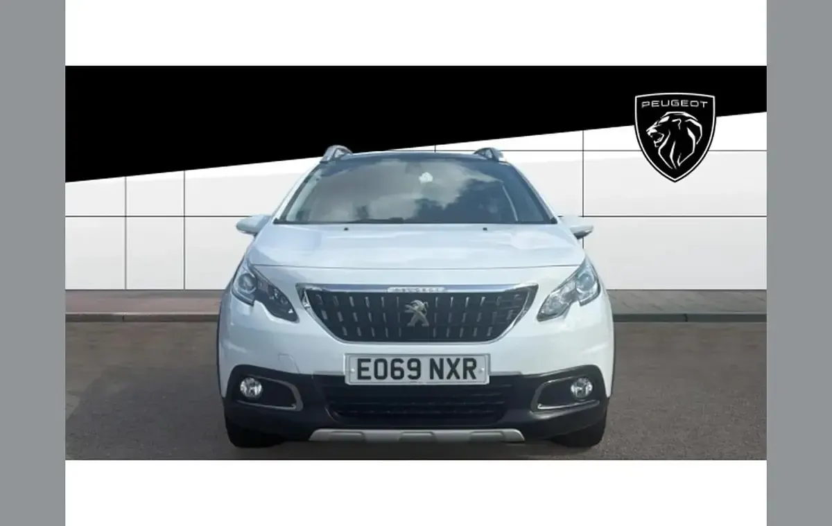 Used Peugeot 2008 Allure Premium 110 HP (80 kW) 2019 White SUV