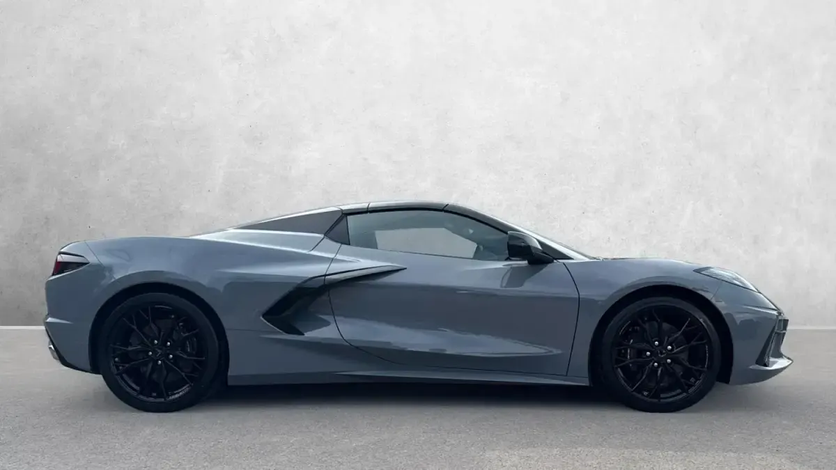 Used Corvette Stingray 482 HP (354 kW) 2025 Grey Cabriolet