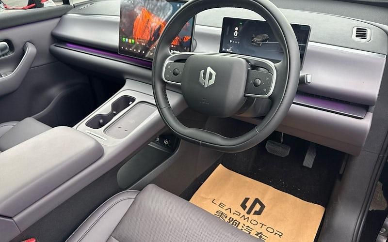 New Leapmotor C10 160 kW (218 HP) 2025 Black SUV