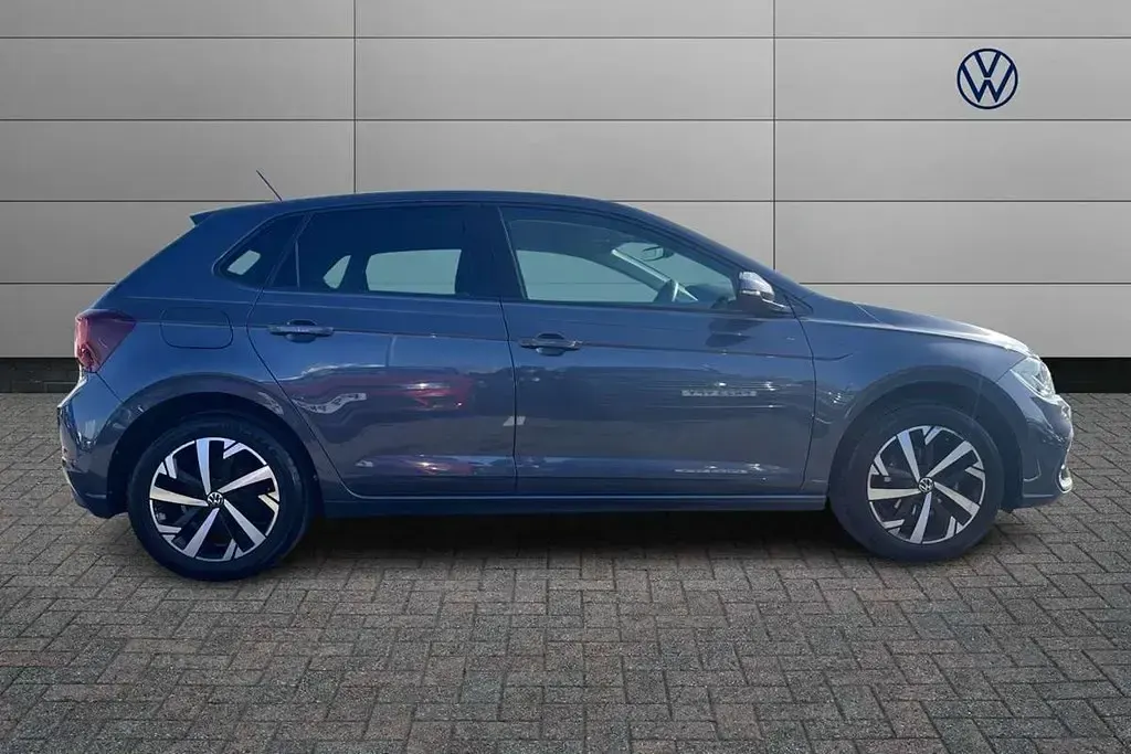 Usado VW Polo Match 95 HP (69 kW) 2024 Cinzento Citadino