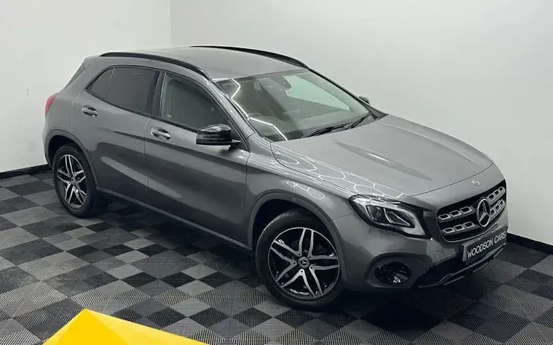 Used Mercedes GLA180 Urban 122 HP (89 kW) 2020 SUV