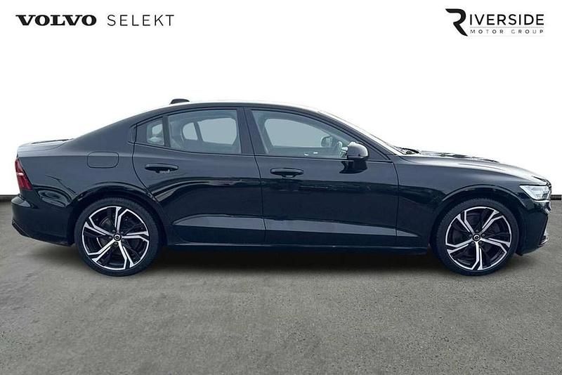 Used Volvo S60 Plus 250 HP (183 kW) 2022 Black stone Sedan