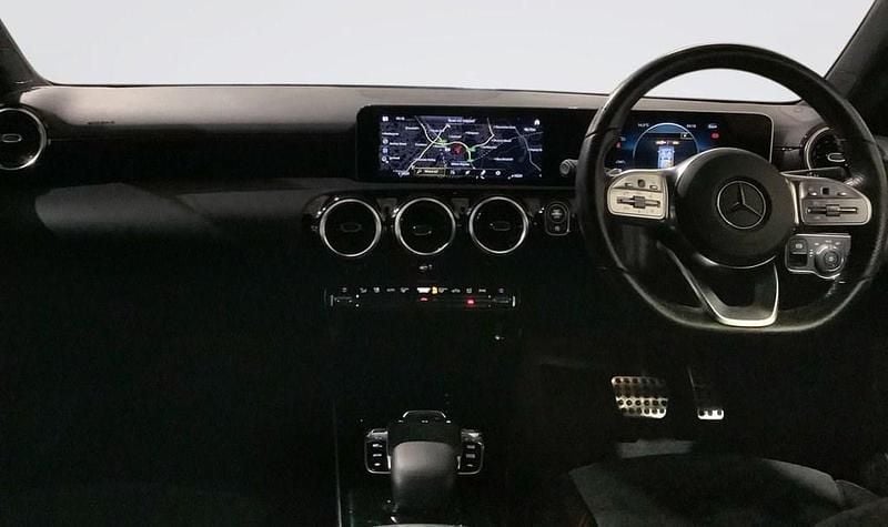 Used Mercedes A180 Executive 116 HP (85 kW) 2019 Silver Hatchback