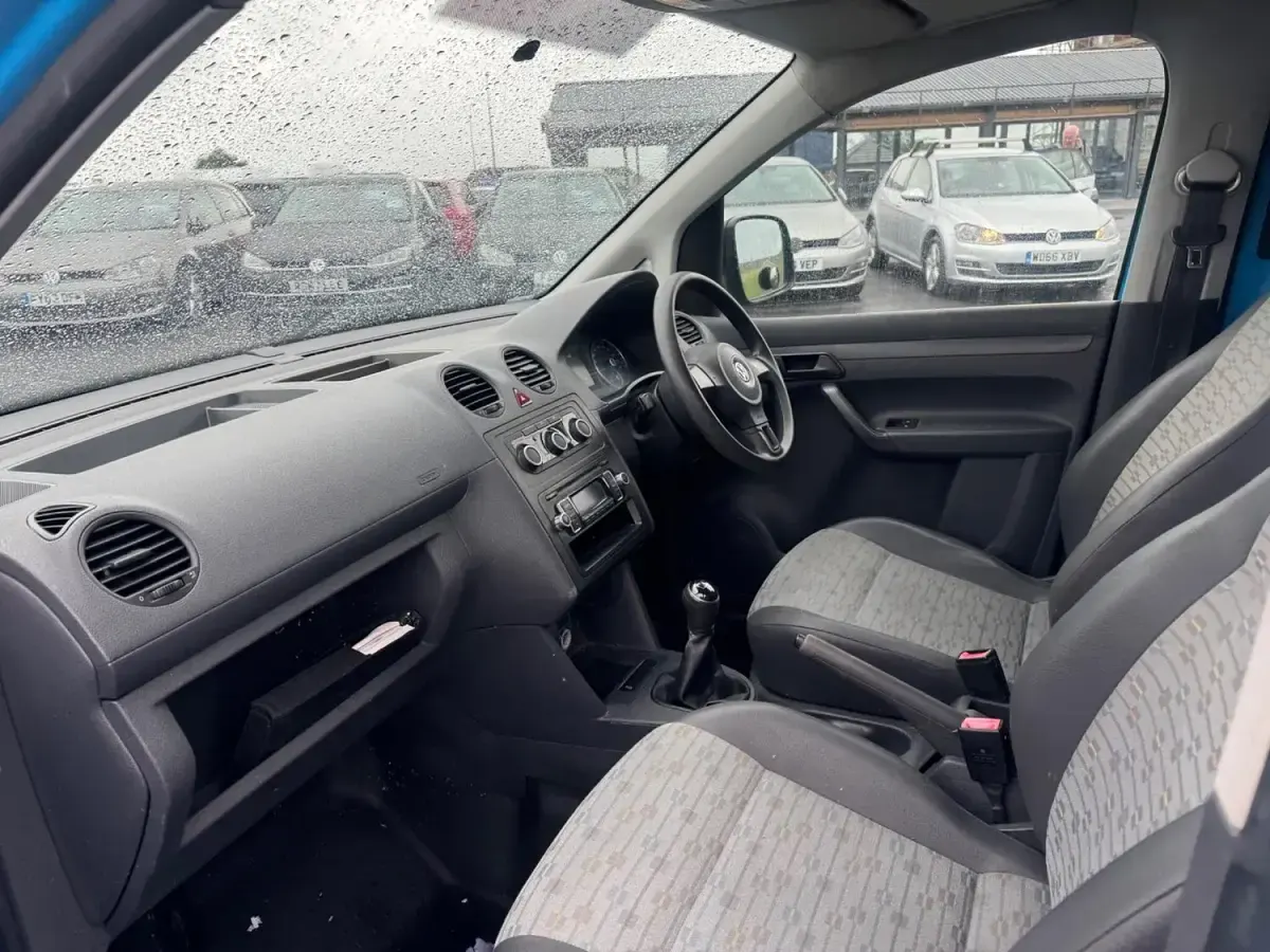 Used VW Caddy 102 HP (75 kW) 2013 Blue MPV