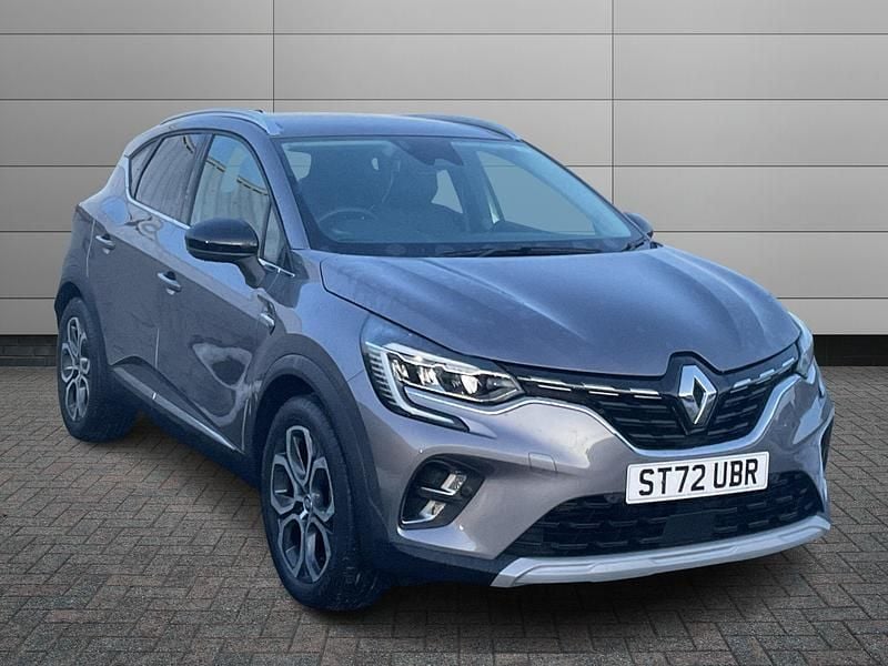 Metallic oyster grey Used 2022 Renault Captur Techno SUV | £14,495 (Fair price) - Image 1/1
