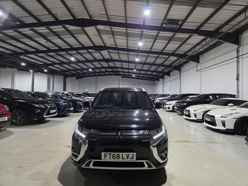 Used Mitsubishi Outlander P-HEV 2018 Black Estate