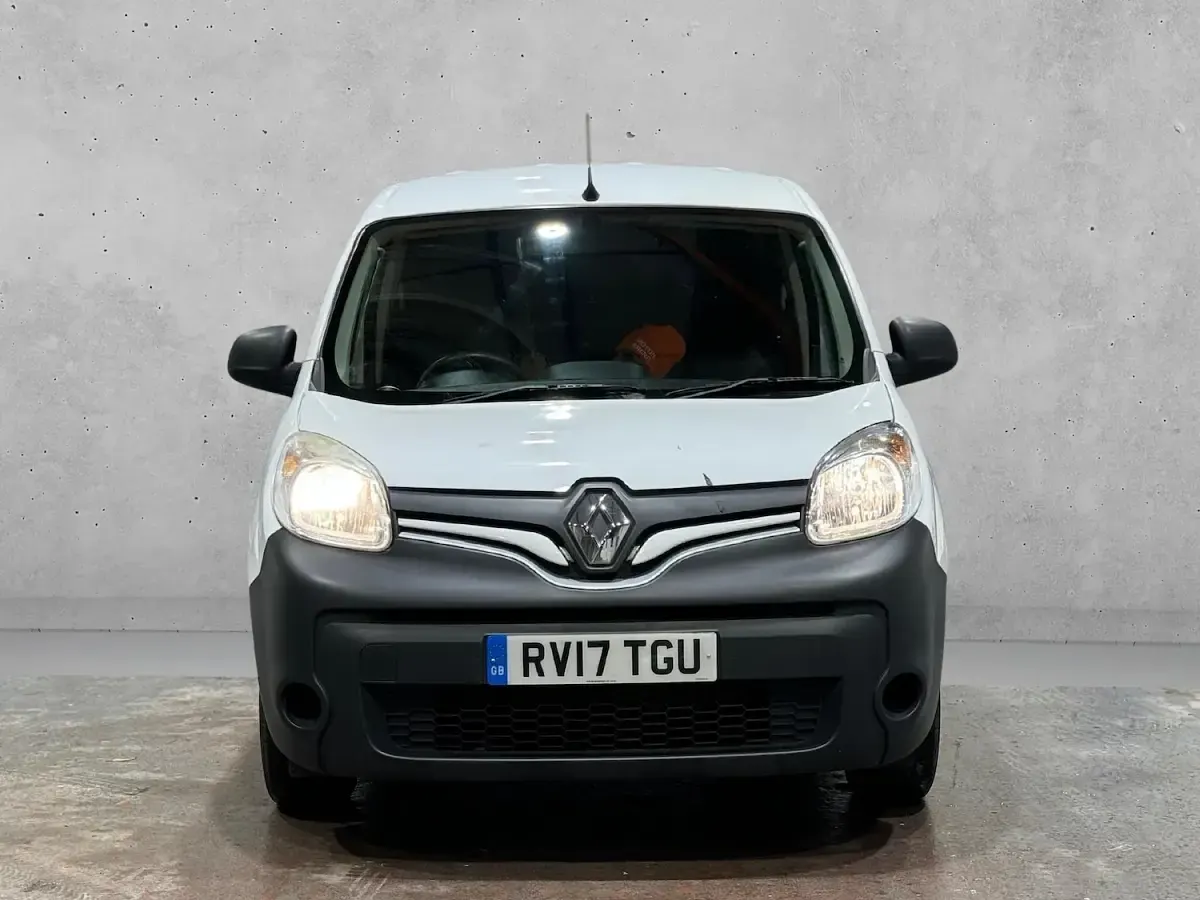 Used Renault Kangoo Business 90 HP (66 kW) 2017 White MPV