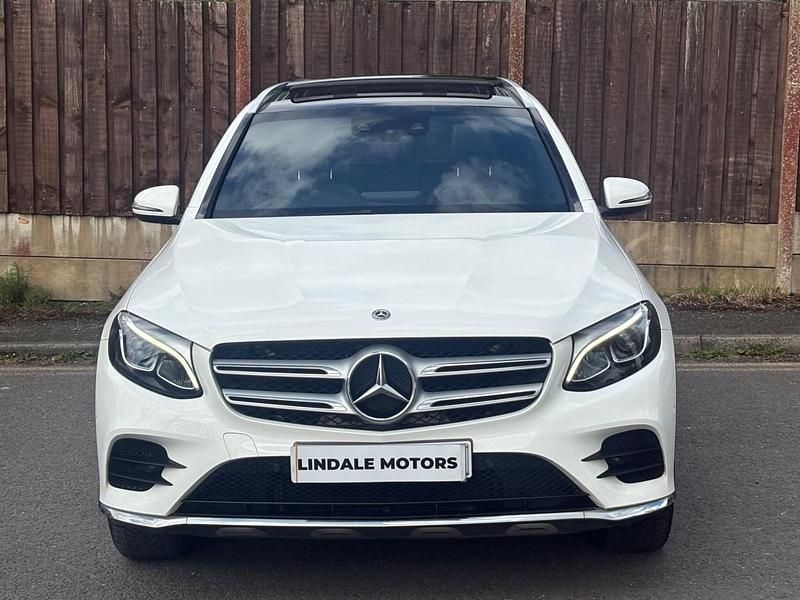 Used Mercedes GLC250 AMG line 2018 White Estate
