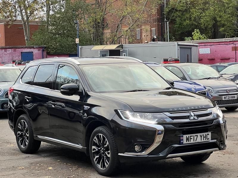 Black Used 2017 Mitsubishi Outlander P-HEV Estate | £8,995 (Good price) - Image 1/4