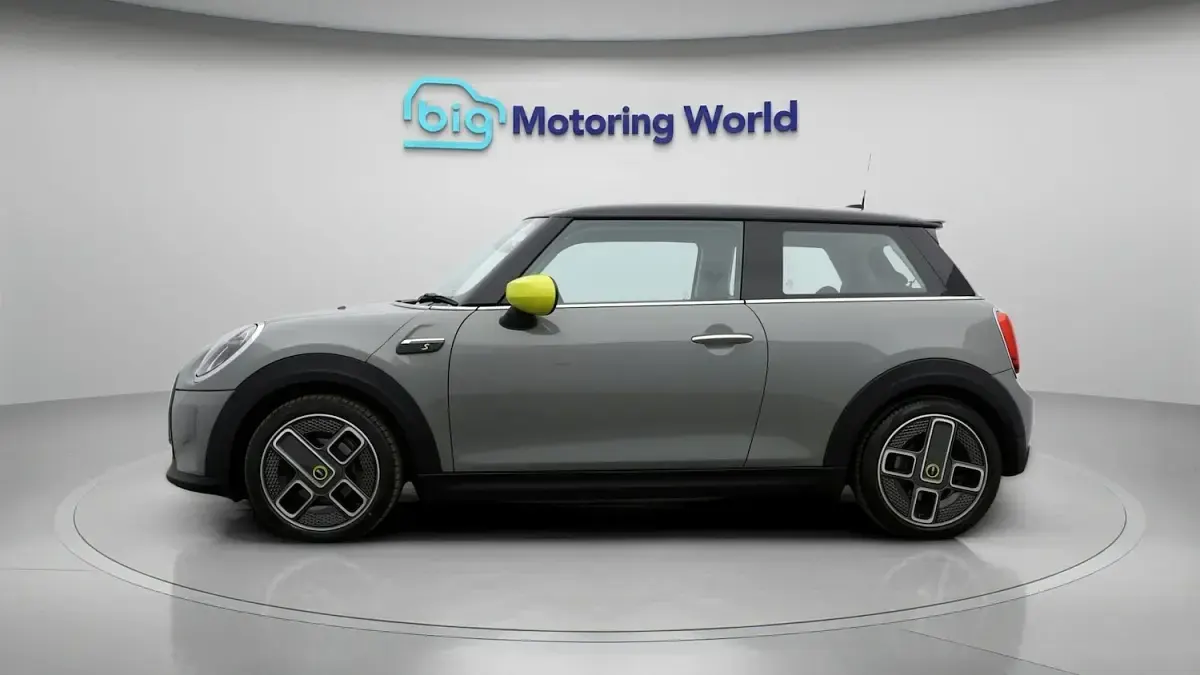 Used Mini Cooper S Hatch 135 kW (184 HP) 2022 Grey Hatchback