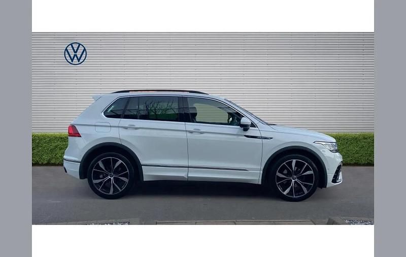 Used VW Tiguan R-line 150 HP (110 kW) 2022 White SUV