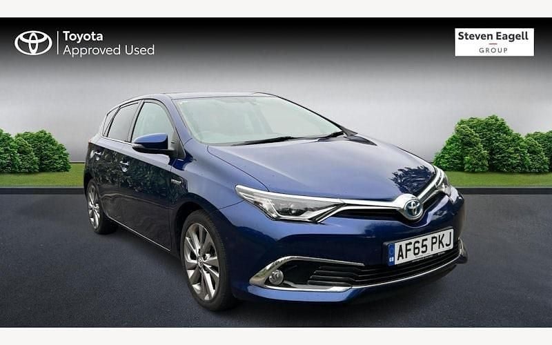 Used 2016 Toyota Auris Hybrid Hatchback | £9,299 (Fair price) - Image 1/4