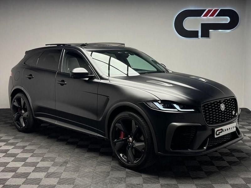 Used Jaguar F-Pace SVR 550 HP (404 kW) 2022 Black SUV