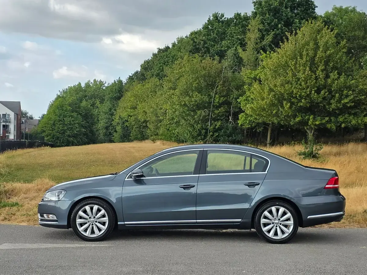 Used VW Passat Highline 140 HP (102 kW) 2013 Grey Sedan