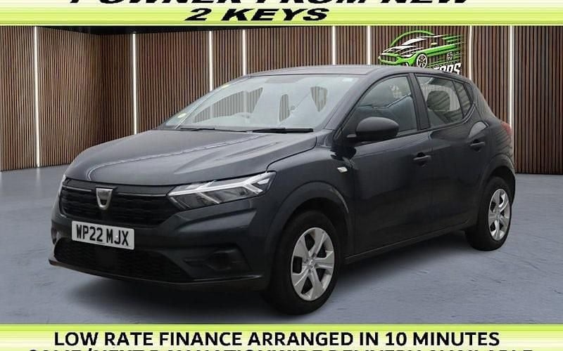Used 2022 Dacia Sandero Essentiel Hatchback | £7,777 (Good price) - Image 1/2