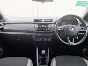 Used Skoda Fabia SE 90 HP (66 kW) 2016 Black Estate