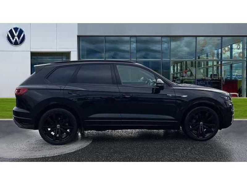 Used VW Touareg Black Edition 286 HP (210 kW) 2023 Black SUV