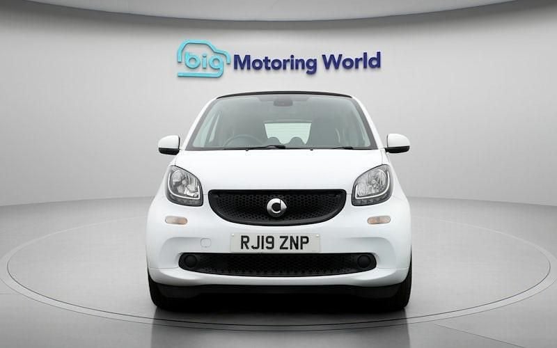 Used Smart ForTwo Coupé Passion 71 HP (52 kW) 2019 White Coupe