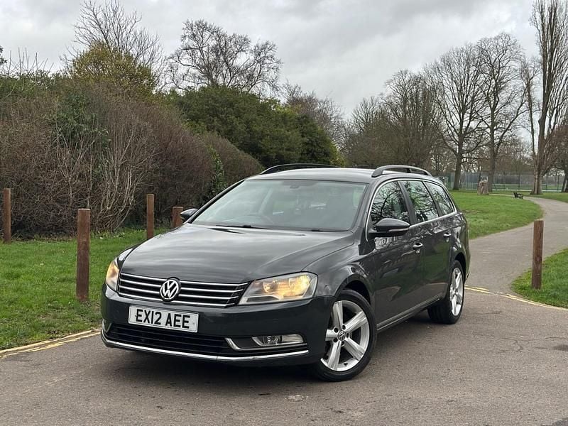 Used VW Passat SE 105 HP (77 kW) 2012 Grey Estate