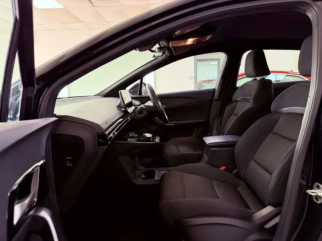 Used MG MG4 EV SE 2023 Black Hatchback