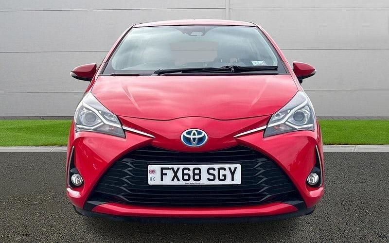 Used Toyota Yaris Hybrid 101 HP (74 kW) 2020 Hatchback