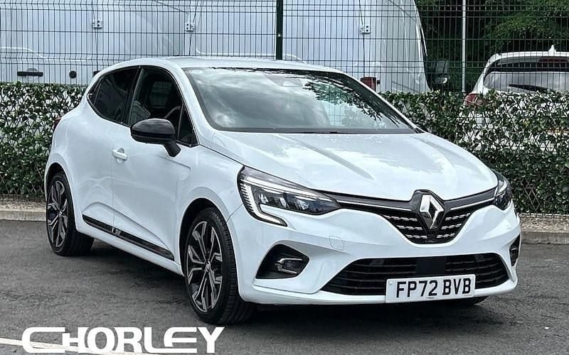 White Used 2022 Renault Clio V Techno Hatchback | £14,108 (Fair price) - Image 1/4