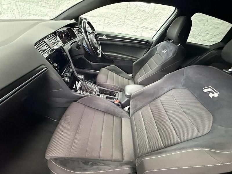 Used VW Golf VII R 300 HP (220 kW) 2019 White Hatchback