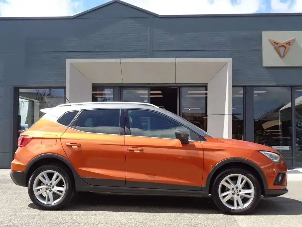 Used Seat Arona FR 113 HP (83 kW) 2018 Orange SUV