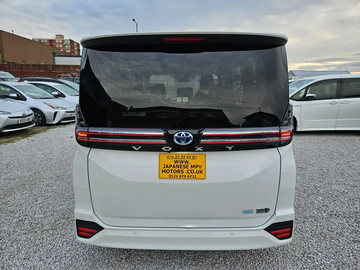 Used Toyota Noah 2023 White MPV