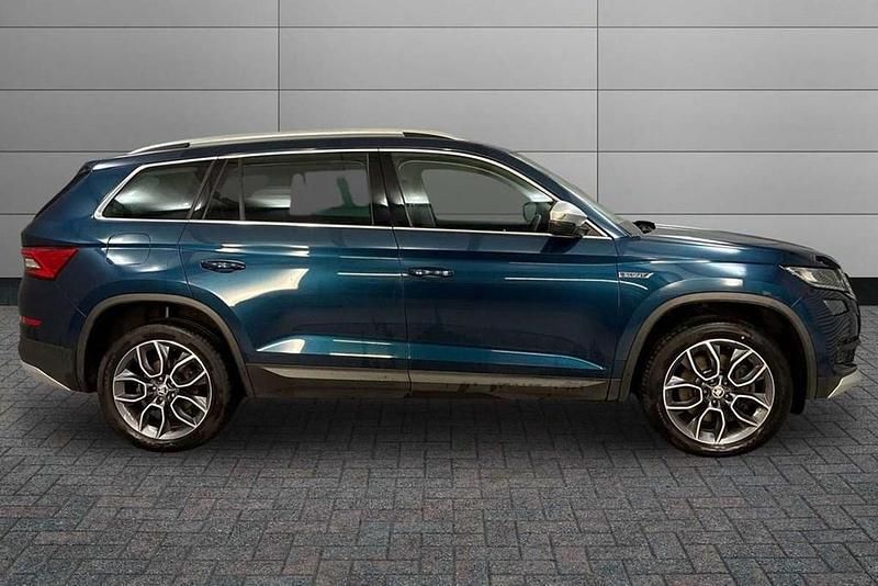 Used Skoda Kodiaq Scout 4x4 187 HP (137 kW) 2020 Blue SUV