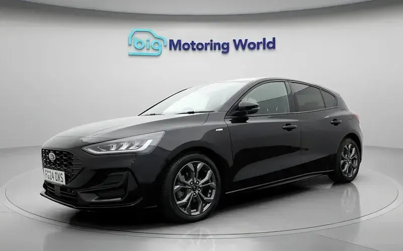 Used Ford Focus ST-Line 125 HP (91 kW) 2024 Black Hatchback