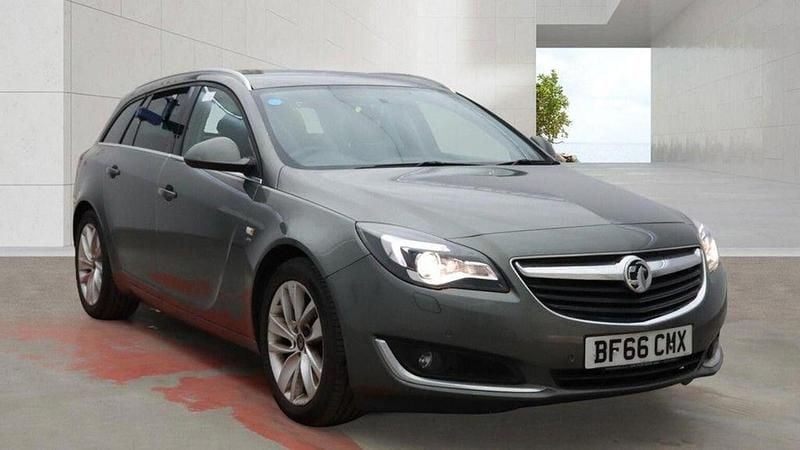 Second-hand Vauxhall Insignia SRi 2016 Gri Break