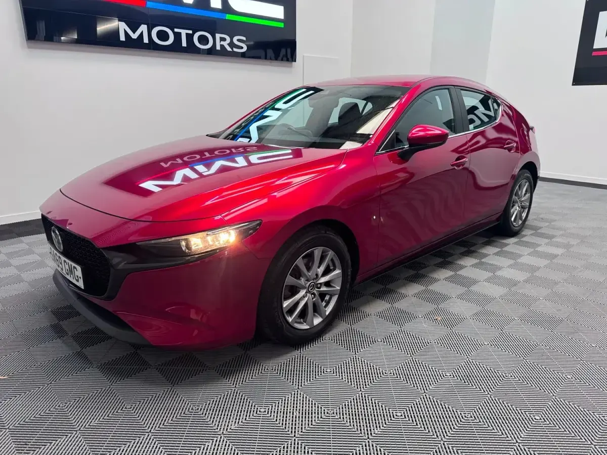 Used Mazda 3 116 HP (85 kW) 2019 Red Hatchback