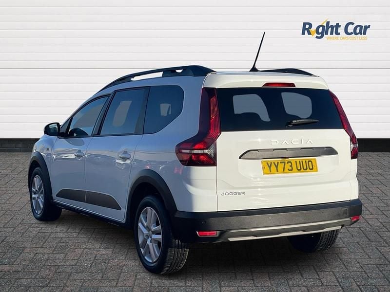 Used Dacia Jogger Expression 110 HP (80 kW) 2023 White MPV