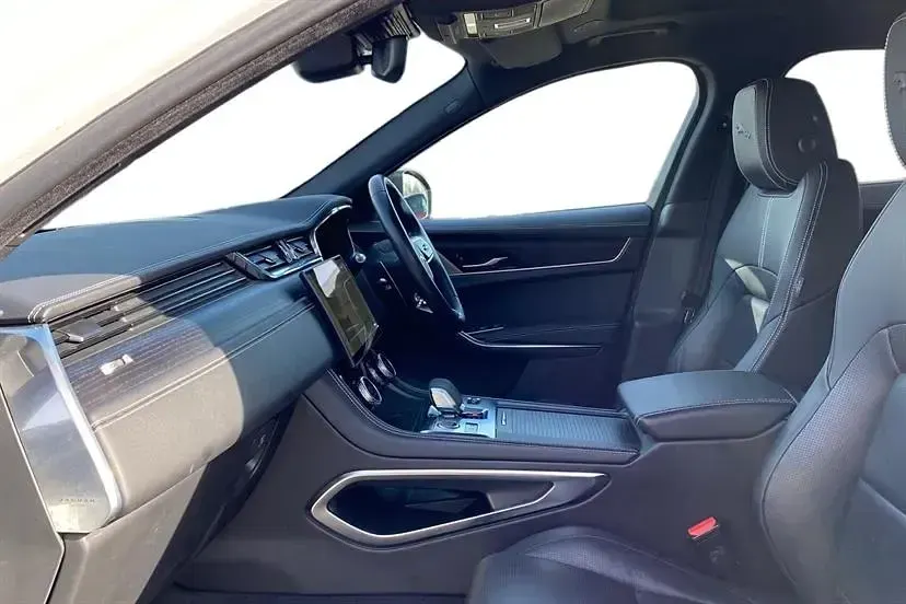 Used Jaguar F-Pace R-Dynamic 204 HP (150 kW) 2023 White SUV
