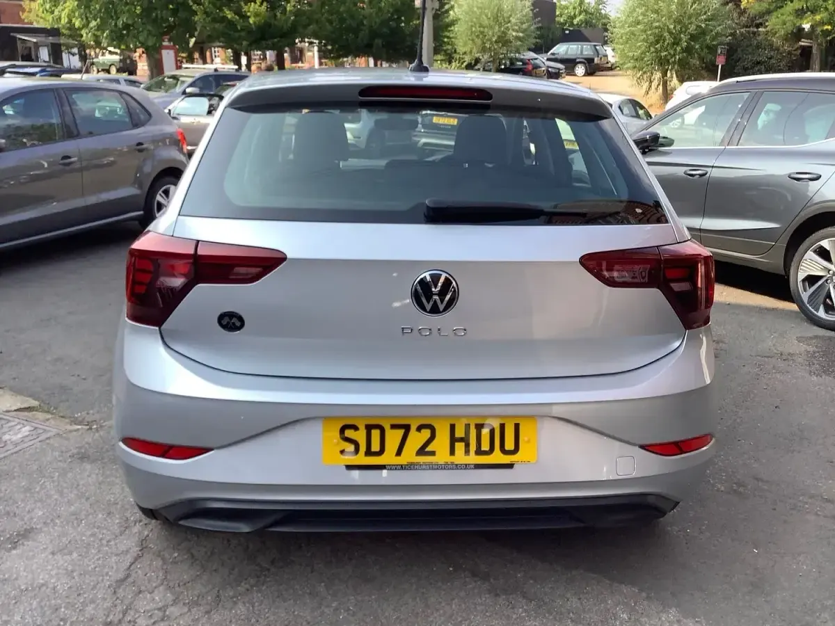 Used VW Polo Life 95 HP (69 kW) 2022 Silver Hatchback