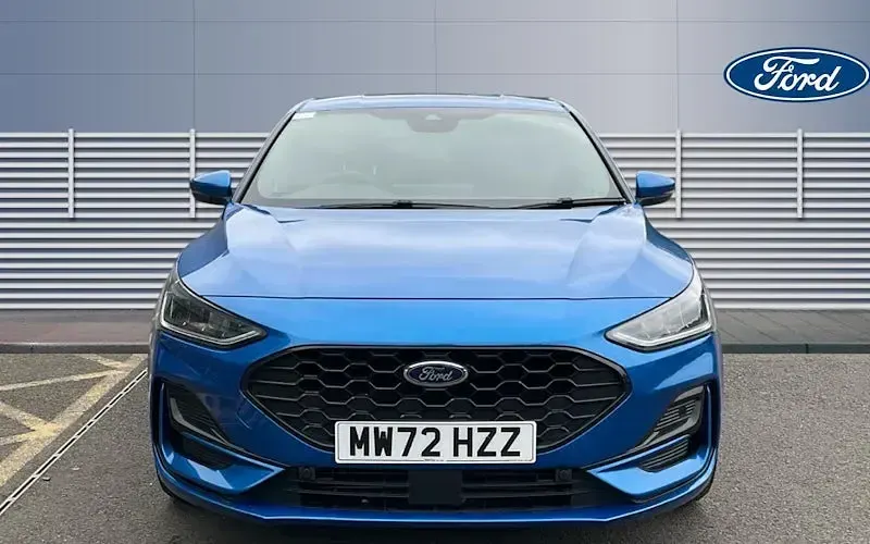 Used Ford Focus ST-Line 125 HP (91 kW) 2022 Blue Hatchback