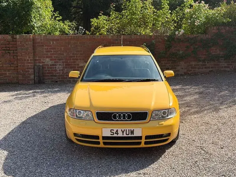 Used Audi A4 Sport 265 HP (194 kW) 2001 Yellow Estate