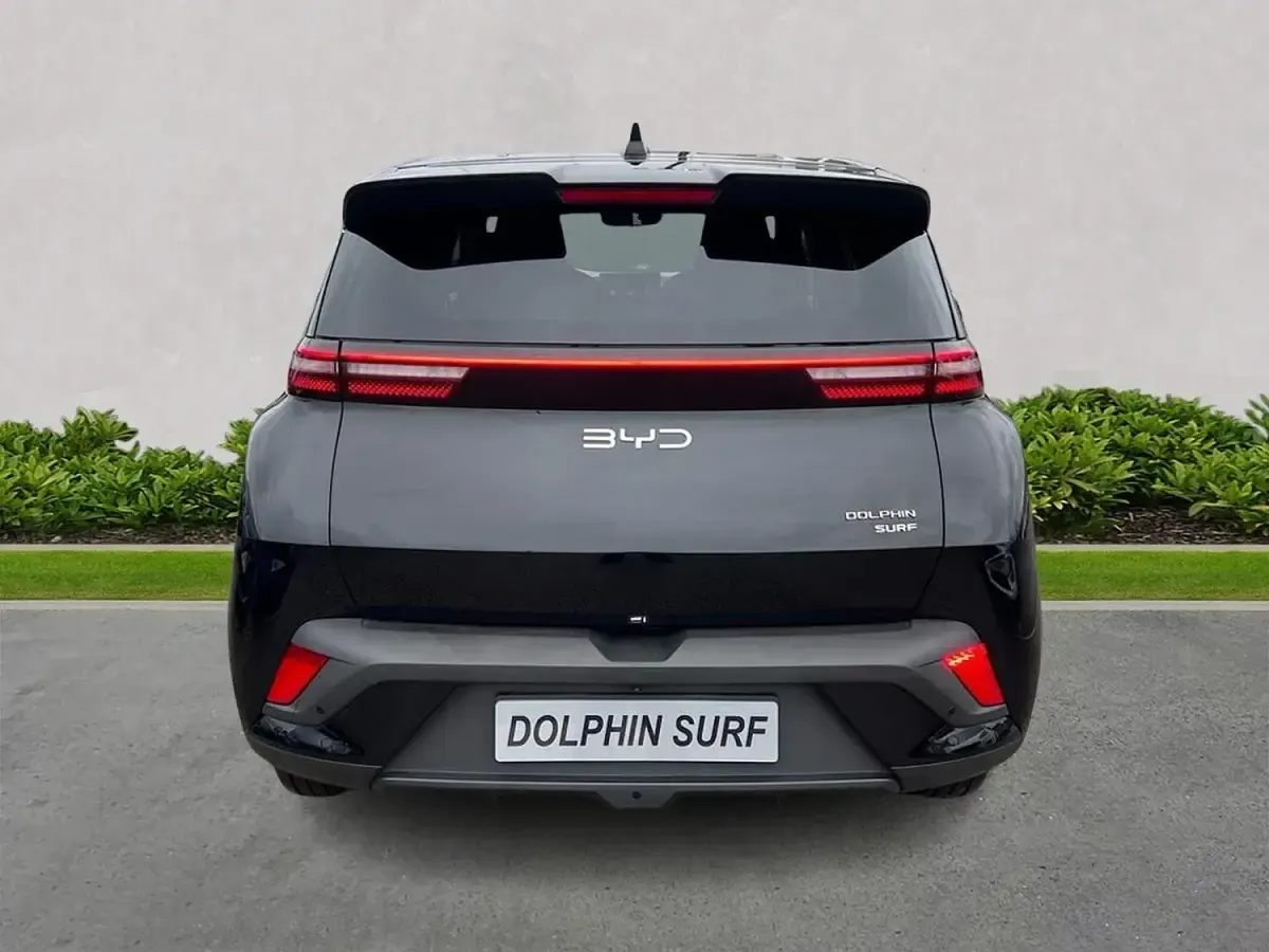 Nuevo BYD Dolphin Active 64 kW (88 CV) 2026 Negro Utilitario