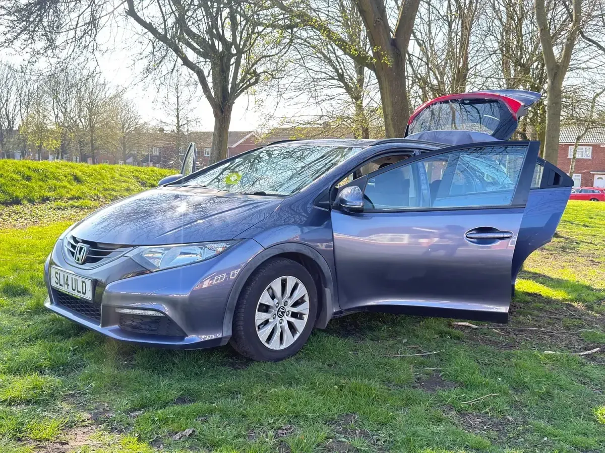 Used Honda Civic S 120 HP (88 kW) 2014 Blue Estate