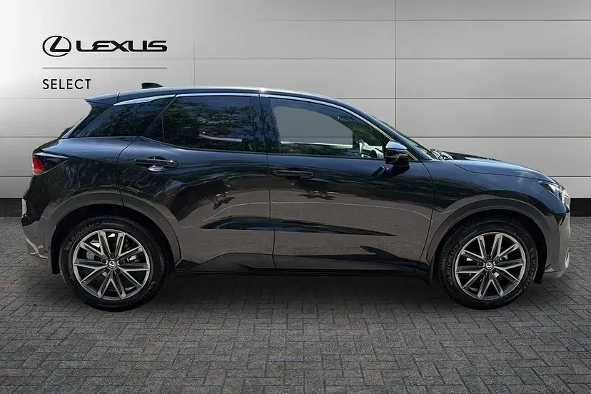New Lexus LBX 136 HP (100 kW) 2026 Blue SUV