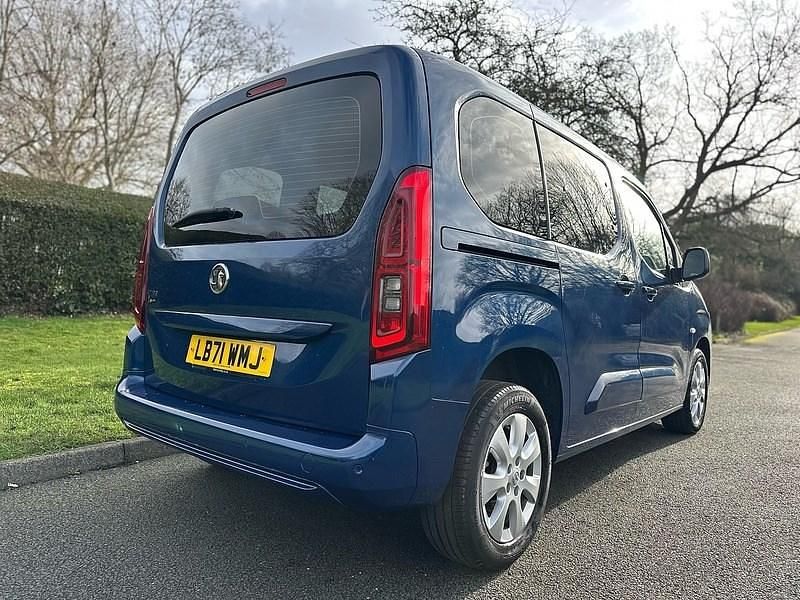 Used Vauxhall Combo S 110 HP (80 kW) 2021 Blue MPV