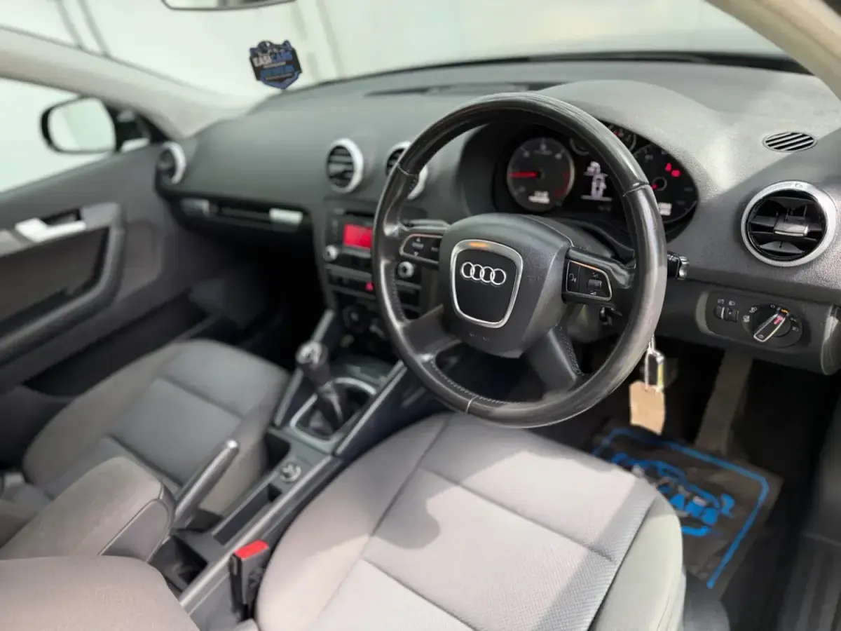 Second-hand Audi A3 Sportback Basis 2011 Negru Hatchback