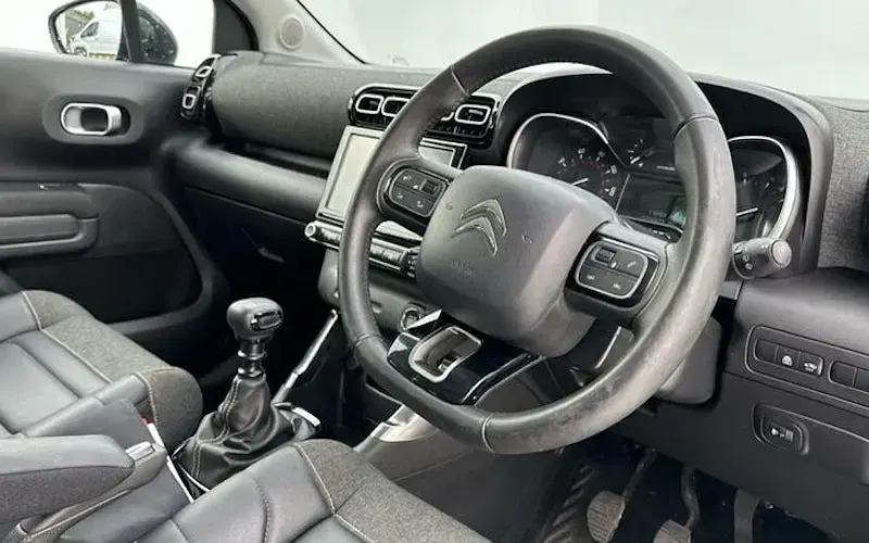 Used Citroën C3 Shine 110 HP (80 kW) 2023 Hatchback